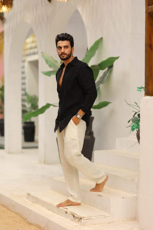 Men Regular Fit Solid Casual Shirt (Black) - Image 6