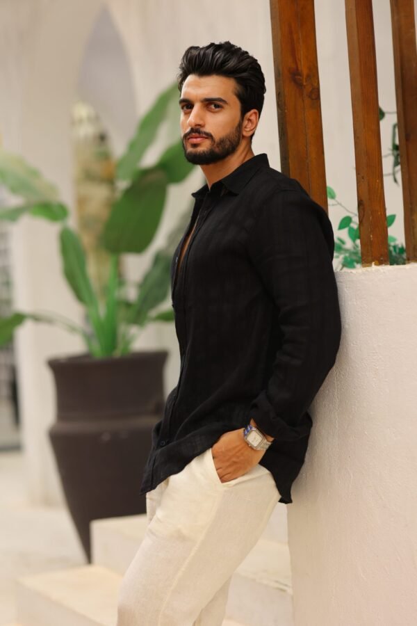 Men Regular Fit Solid Casual Shirt (Black) - Image 3