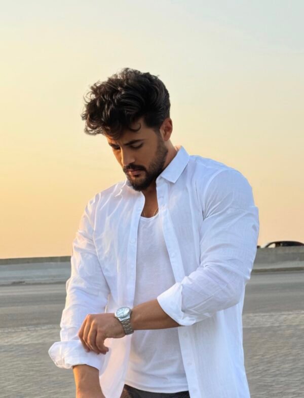 Men Regular Fit Solid Casual Shirt (White)